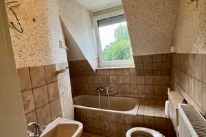 Doppelhaushälfte mit Charakter: Jetzt sanieren und dein neues Zuhause gestalten – Hannover – Vorschaubild 5