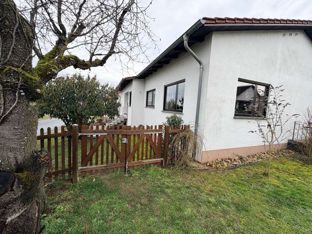 Immobilie in Gersheim - Bungalow mit paradiesischem Garten in Gersheim - Bild 4