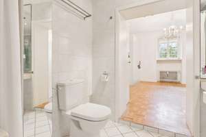 2-Zimmer-Altbauwohnung in begehrter Lage von Wiesbaden – Die vollständige Adresse der Immobilie erhältst du vom Anbieter., 65189 Südost, Wiesbaden – Vorschaubild 9