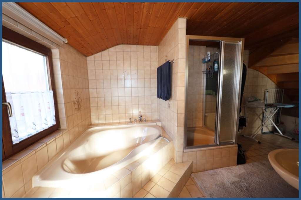 Immobilie in Schlaitdorf - Sofort verfügbar:
Gepflegtes Einfamilienhaus mit Terrasse - Bild 4