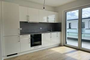 Penthousewohnung mit vier Zimmern, Küche, Balkon und Stellplatz in Mainz-Kastel – Die vollständige Adresse der Immobilie erhältst du vom Anbieter., 55252 Mainz-Kastel, Wiesbaden – Vorschaubild 4