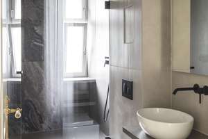 Exklusiver Altbau-Erstbezug zwischen Kollwitzkiez & Winsviertel | Stilvoll saniert | Provisionsfrei – Die vollständige Adresse der Immobilie erhältst du vom Anbieter., 10405 Prenzlauer Berg, Berlin – Vorschaubild 3