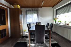 Aussichtslage - Stadt Regen: 3-Fam-Haus m. 270 m2 Wohnfläche - auf Wunsch kurzfristig beziehbar! – Die vollständige Adresse der Immobilie erhältst du vom Anbieter., 94209 Regen – Vorschaubild 3