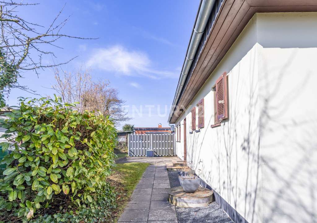 Immobilie in Hohenfelde - Sonne, Strand, Seeluft – Wochenendhaus in Ostseenähe - Bild 2