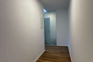 Stilvolles Design-Apartment in der Durlacher Altstadt – kernsaniert & voll ausgestattet – Die vollständige Adresse der Immobilie erhältst du vom Anbieter., 76227 Durlach, Karlsruhe – Vorschaubild 2