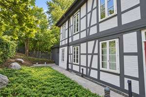 Ein Zuhause der besonderen Art: Exklusives 5-Zimmer-Haus am Weinberg in Hildesheim – 31134 Stadtmitte / Neustadt, Hildesheim – Vorschaubild 2