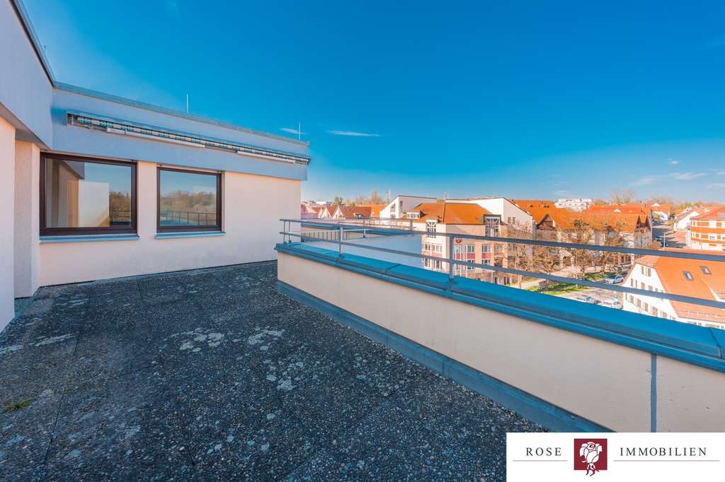 Immobilie in Leutenbach - Aussichtsreiche 3,5 Zimmer Penthousewohnung mit großer Terrasse und TG-Platz in zentraler Lage - Bild 0
