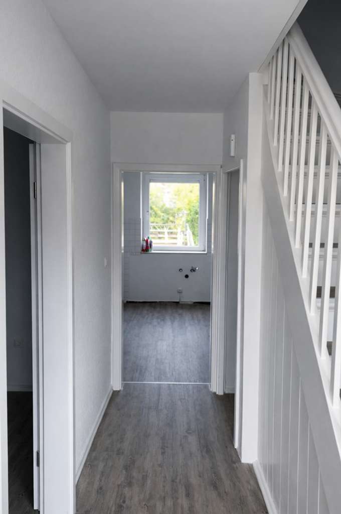 Immobilie in Eckernförde - ✨ Eckernförde-Borby | Frisch renoviertes RH, Garten, Terasse –  ab 01.05.2026 | Hafen fußläufig - Bild 2