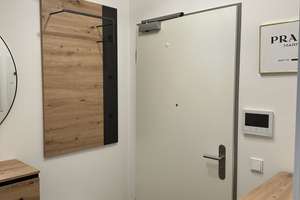 Helle 2-Zimmer-Erdgeschosswohnung mit Terrasse (Mietverhältnis befristet bis zu 24 Monate)  – Konrad-Celtis-Straße 97, 81369 Mittersendling, München – Vorschaubild 3