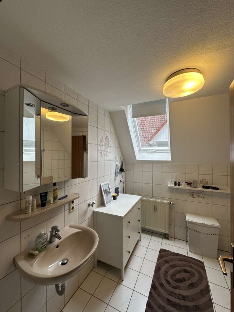 Immobilie in Brackenheim - Zentrale 4-Zimmer-Wohnung im Herzen von Brackenheim - Bild 3