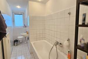 Bezugsfrei: Charmante 2,5 Zimmer-Wohnung mit Balkon – Die vollständige Adresse der Immobilie erhältst du vom Anbieter., 13086 Weißensee, Berlin – Vorschaubild 6