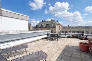 Zentral in Stgt-West: Attraktive DG-Maisonette mit großer Dachterrasse – Die vollständige Adresse der Immobilie erhältst du vom Anbieter., 70178 Feuersee, Stuttgart – Vorschaubild 2