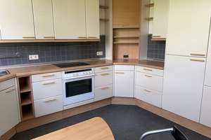 Exklusive 4-Zimmerwohnung mit Poolnutzung und Südwestbalkon in begehrter Lage von BS-Querum! – Die vollständige Adresse der Immobilie erhältst du vom Anbieter., 38108 Wabe-Schunter-Beberbach, Braunschweig – Vorschaubild 2