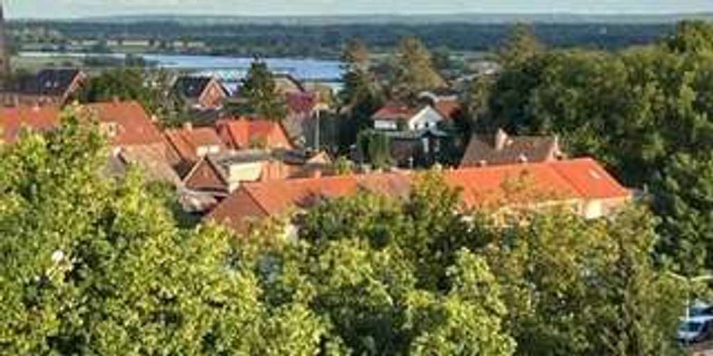 Immobilie in Lauenburg/Elbe - Elbblick  2 Zimmer Wohnung mit Loggia / Einbauküche  - Bild 0
