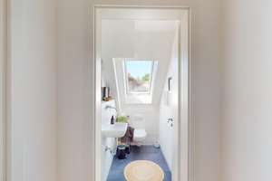Design-Maisonette (Alleinige Etage) | KfW-A+, Galerie, Kamin | nahe S-Bahn Untermenzing – Manzostr. 15, 80997 Allach, München – Vorschaubild 14