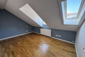 Sofort beziehbarer Dachgeschosstraum im Stuttgarter Westen mit Stellplatz! – Ludwigstr. 58, 70176 Rotebühl, Stuttgart – Vorschaubild 12