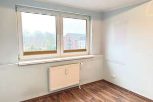 Individuelle 3,5 Zimmer auf zwei Ebenen: Lichtdurchflutete Maisonette mit Balkon u. TG-Stellplatz – Die vollständige Adresse der Immobilie erhältst du vom Anbieter., 22880 Wedel – Vorschaubild 18