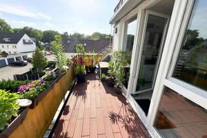 Moderne 2 Zi.- DG-Whg. ca. 67m² - Einbauküche - Sonnenbalkon -Stellplatz - Keller