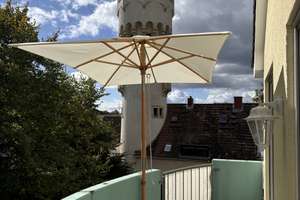 Stilvolle, geräumige und vollständig renovierte 1-Zimmer-Wohnung mit Balkon und EBK in Wiesbaden