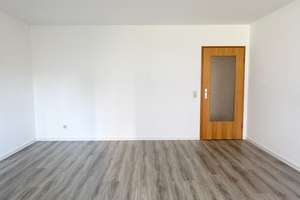 Charmante, frisch renovierte,  2-Zimmer-Wohnung mit Balkon in gepflegter Wohnanlage – Hans-Ackermann Weg 5, 8066 Gebiet Talstraße/Trillerberg, Zwickau – Vorschaubild 3