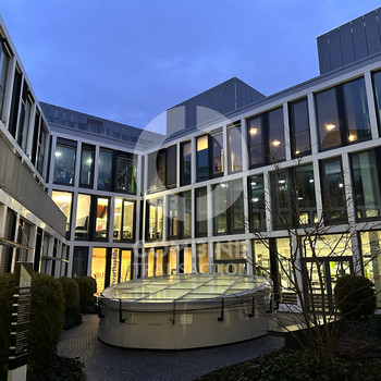 moderne Büro-/Praxis Flächen nahe OEZ. combine Transaction