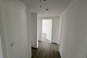 Mit Blick ins Grüne-Renovierte 3 Zi.- Whng. - helles Wannenbad und Balkon - Duisburg – Richard Wagner Str. 10, 47226 Rheinhausen-Mitte, Duisburg – Vorschaubild 4