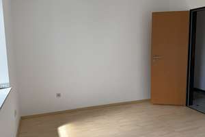 Helle 3 Zimmer und 2 Balkone, Gäste-WC, Fußbodenheizung, Bad mit Wanne und Dusche – Altenhoferstr. 178, 42719 Wald, Solingen – Vorschaubild 13
