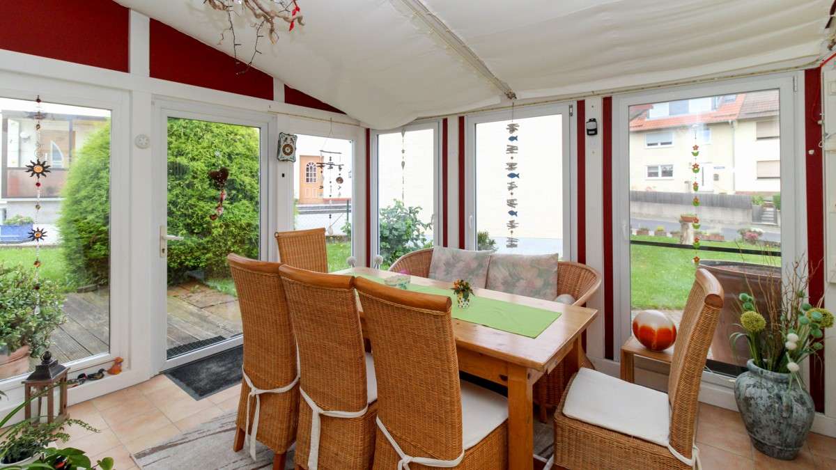 Immobilie in Grebenhain - Charmantes Einfamilienhaus mit viel Platz für die Familie in Ilbeshausen - Bild 0