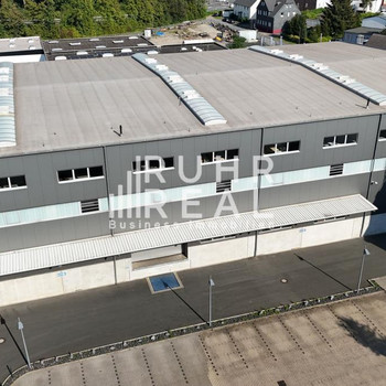 Im Alleinauftrag: Außergewöhliche Lager/Produktionshalle | 20 t Kranbahnen | Rampe | kompakte Büros