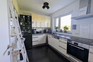 lichtdurchflutete, moderne 3-Zimmer-Wohnung mit wunderschöner Aussicht – Albert-Richartz-Straße 77, 57074 Siegen – Vorschaubild 4