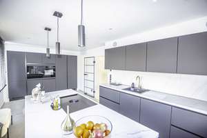 Hochwertig Teilsaniertes Zweifamilienhaus mit vielen Extras - Modern wohnen und clever investieren – St.- Rochus- Straße 39a, 51145 Eil, Köln – Vorschaubild 5