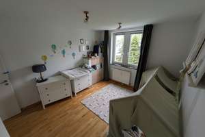 Gepflegtes Jugendstilhaus: Ruhige 3-Zimmer-Wohnung 92qm mit gehobener Ausstattung – Die vollständige Adresse der Immobilie erhältst du vom Anbieter., 40545 Oberkassel, Düsseldorf – Vorschaubild 19