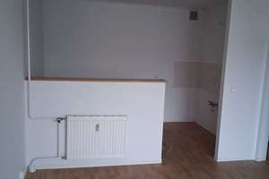 Gamigstraße 22 - helle 3 ZKB Wohnung im 7.OG -WBS- zu vermieten – Die vollständige Adresse der Immobilie erhältst du vom Anbieter., 1239 Prohlis-Nord, Dresden – Vorschaubild 2