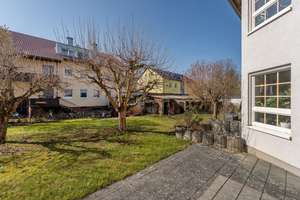Exklusives 3 Familien Haus in bester Lage von Altdorf – Die vollständige Adresse der Immobilie erhältst du vom Anbieter., 90518 Altdorf bei Nürnberg – Vorschaubild 7