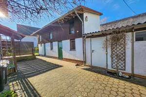 Haus mit Charakter & Nebengebäude – viel Potenzial für kreative Käufer – 60437 Nieder-Eschbach, Frankfurt am Main – Vorschaubild 2