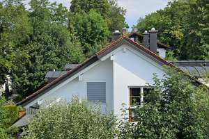 Gepflegte Doppelhaushälfte in Lochhausen, München