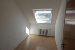 Duisburg - Neudorf, renovierte 3 Zimmer mit XXL Balkon in Südlage – Waldstraße 103, 47057 Neudorf-Süd, Duisburg – Vorschaubild 4