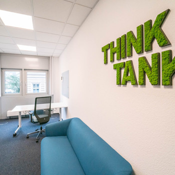 RUHR REAL: Ausbau nach Mieterwunsch: Helle Büroflächen in DU-City | flexibler Grundriss