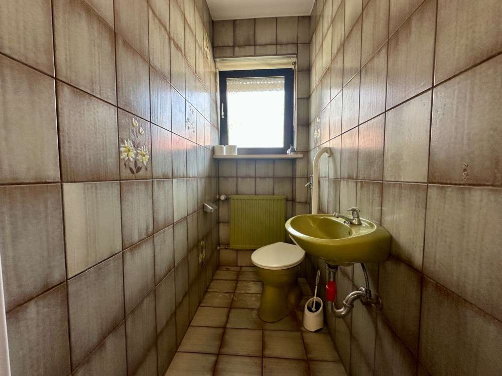 Immobilie in Leiblfing - 2.242 m² mit 4 Hallen und ein großes EFH und Büro-Top Rendite-
Monteurzimmer Vermietung möglich - Bild 5