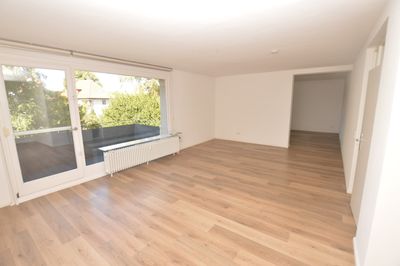 RÖNPAGEL IMMOBILIEN - Bemerode: Große 3 Zimmer + Balkon + Laminat