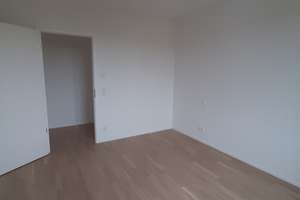 Neuwertige, helle und ruhige 3‑Zimmer Wohnung im 4. OG mit Balkon in Stuttgart-Steckfeld – Die vollständige Adresse der Immobilie erhältst du vom Anbieter., 70599 Steckfeld, Stuttgart – Vorschaubild 11