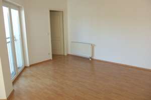 Lichtdurchflutete 2-Raum-Wohnung mit Sonnenbalkon – Hardenbergstraße 11, 39108 Stadtfeld Ost, Magdeburg – Vorschaubild 3