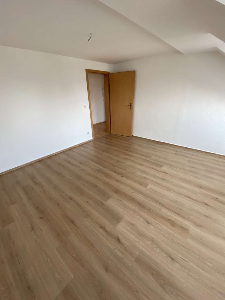 Immobilie in Zwickau - Moderne 3-Zimmer-Wohnung mit Balkon (von privat) - Bild 2
