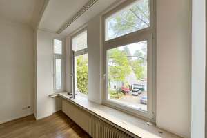 Lichtdurchfluteter Altbau mit außergewöhnlicher Fensterfront in ruhiger Lage – Nüller Strasse 48, 42115 Uellendahl-Katernberg, Wuppertal – Vorschaubild 3