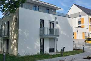 Wohnen am Bach - 1 Zi-Terrassenwohnung, BJ 2023, EBK, teilmöbliert – Höchstetterstraße 20a, 86154 Augsburg – Vorschaubild 2