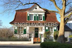 Stilvolles bergisches Patrizierhaus mit Fernblick und parkähnlichem Garten