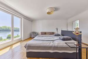 Wohnen in erster Reihe: Repräsentative Stadtvilla direkt am Neckar in HD-Neuenheim – Die vollständige Adresse der Immobilie erhältst du vom Anbieter., 69120 Neuenheim, Heidelberg – Vorschaubild 24