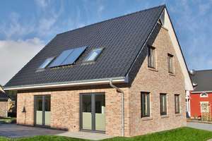 Seltene Gelegenheit! Niedrigenergiehaus (EH40) 
mit Wärmepumpe in Top-Lage in Itzehoe! – Die vollständige Adresse der Immobilie erhältst du vom Anbieter., 25524 Itzehoe – Vorschaubild 3