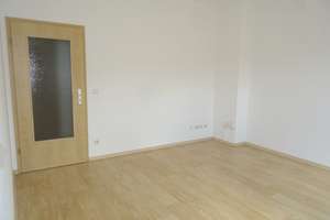 Moderne DG-Whg : 3 Zimmer + Balkon + Schickes Wannenbad – Wartburgstr. 14, 9126 Bernsdorf, Chemnitz – Vorschaubild 7