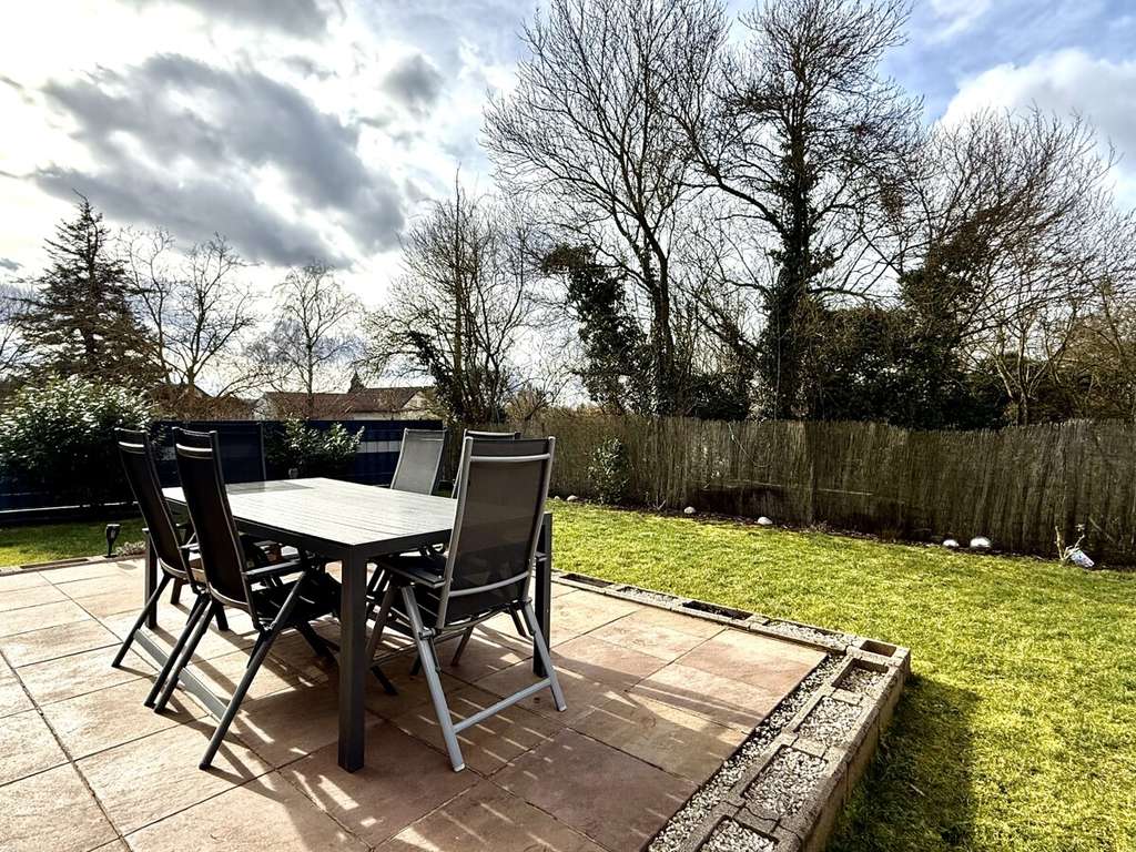 Immobilie in Dorn-Dürkheim - Modernes Einfamilienhaus vereint Komfort, Funktionalität in besonders ruhige Lage - Bild 4